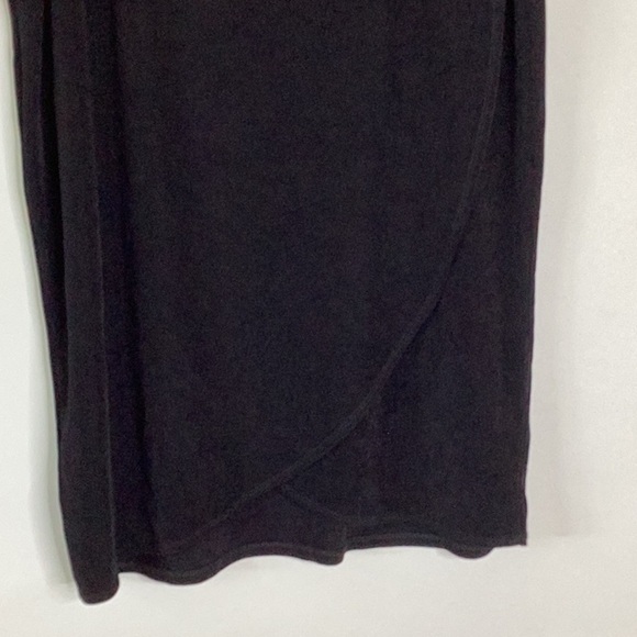 Chico Traveler's Black Wrinkle Free Faux Wrap Skirt in Size 2 (12/14/L) - Picture 4 of 8